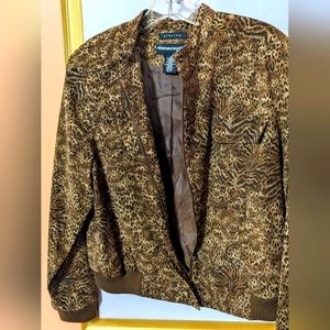 Vintage like new animal print fitted bomber style jacket